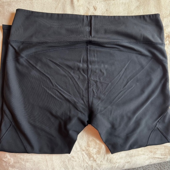 Athleta Elation 7/8 Tights – Black, Size 1X, EUC - Picture 2 of 5